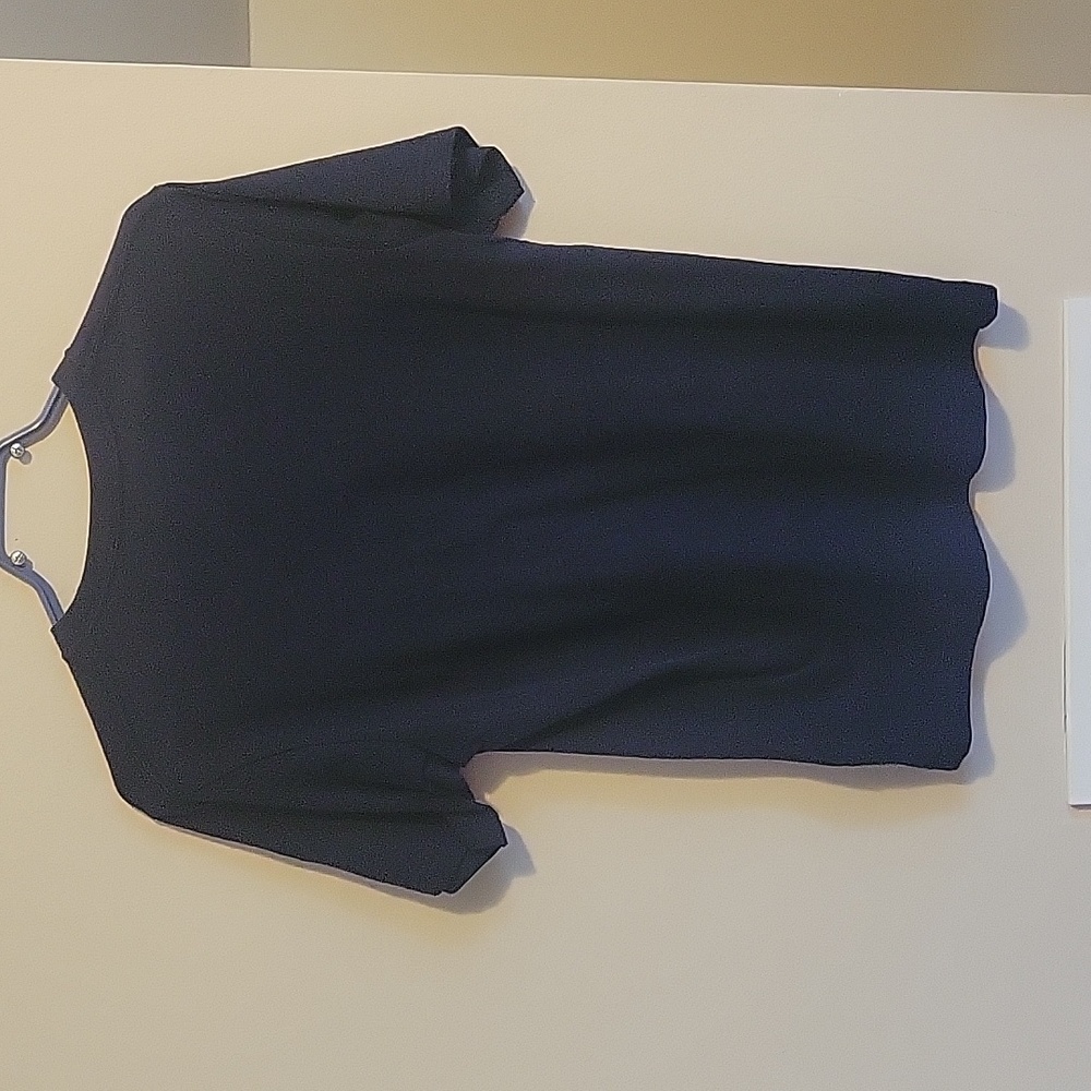 Uniqlo Mount Fuji Tee - Picture 2 of 5